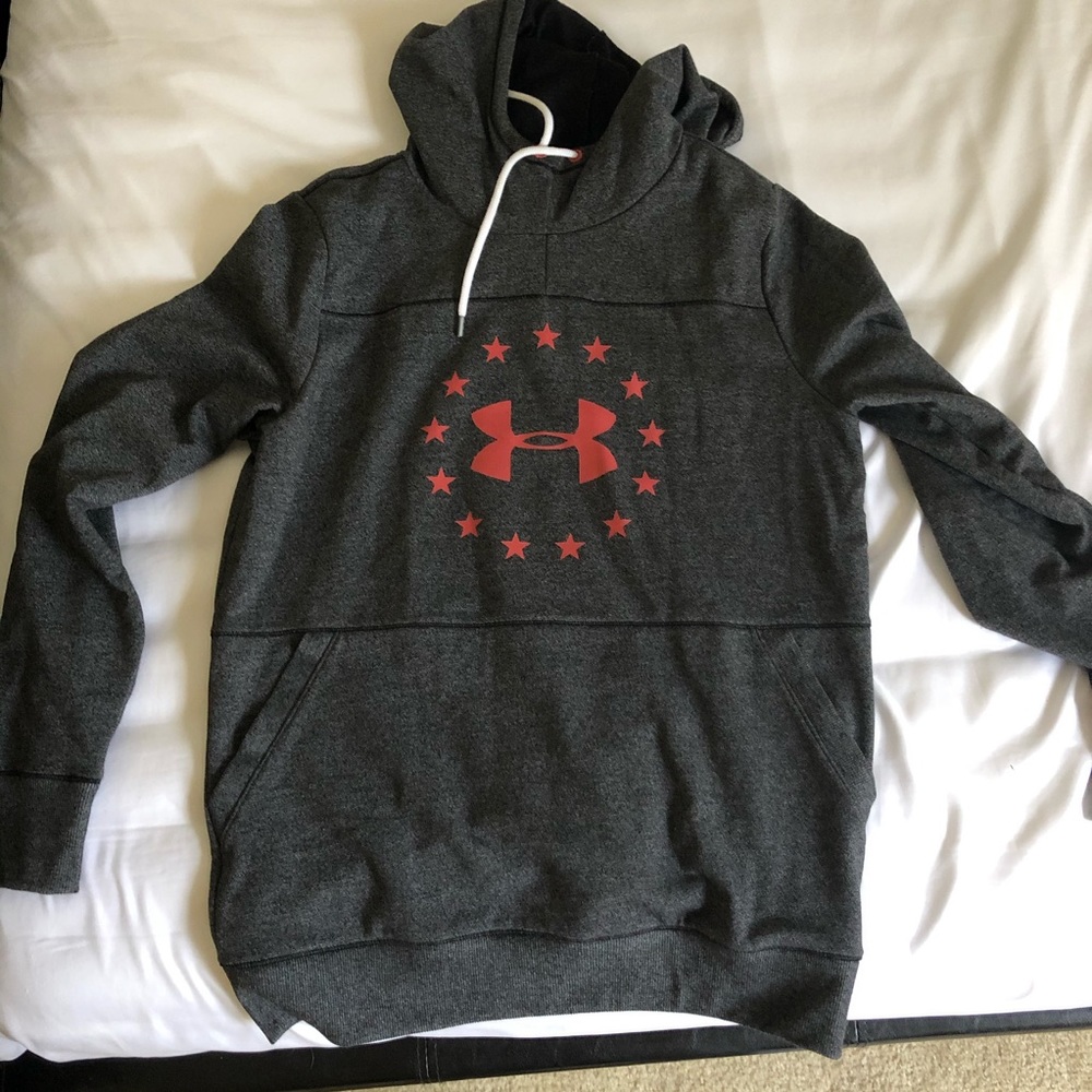 Under Armour Hoodie Medium